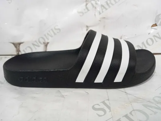 BOXED PAIR OF ADIDAS OPEN TOE SLIDERS IN BLACK/WHITE SIZE UNSPECIFIED