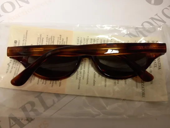 APPROXIMATELY 10 DIERRE STING SUNGLASSES - BOXED