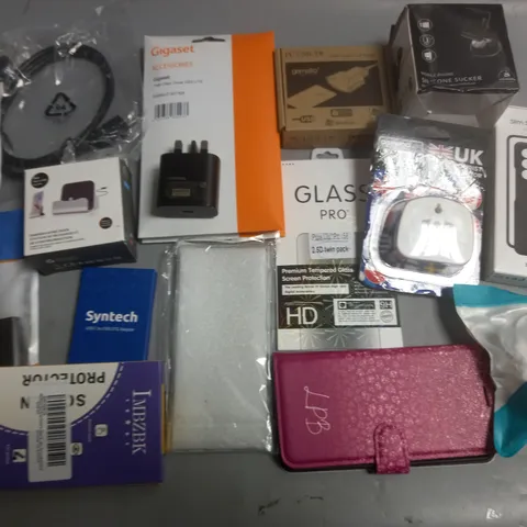 LOT OF ASSORTED MOBILE PHONE ACCESSORIES TO INCLUDE CHARGERS, CABLES, CASES AND SYNC DOCK