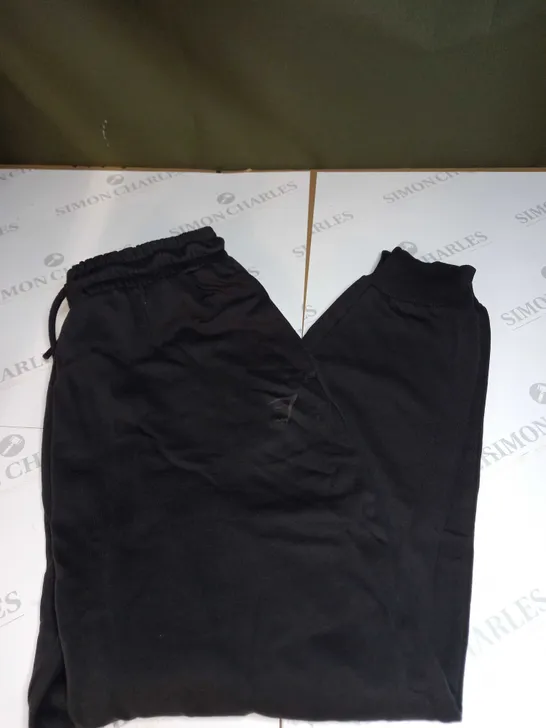 GYMSHARK TRACKSUIT BOTTOMS SIZE M