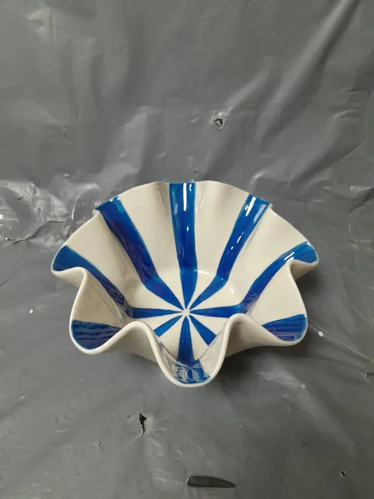 VERY HOME HANDKERCHIEF BOWL