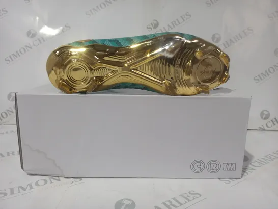 BOXED PAIR OF NIKE BY MYLAH FOOTBALL BOOTS IN TEAL/METALLIC GOLD UK SIZE 6