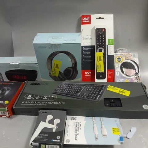 APPROXIMATELY 40 ASSORTED ELECTRICAL PRODUCTS TO INCLUDE WIRELESS SILENT KEYBOARD, GAMING MOUSE, HEADPHONES ETC 