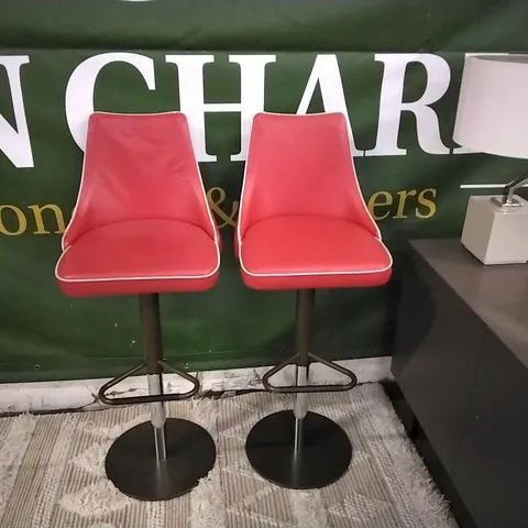 QUALITY ITALIAN MADE PAIR OF BONTEMPI CLARA RED LEATHER BAR STOOLS ON BRASS BASES 