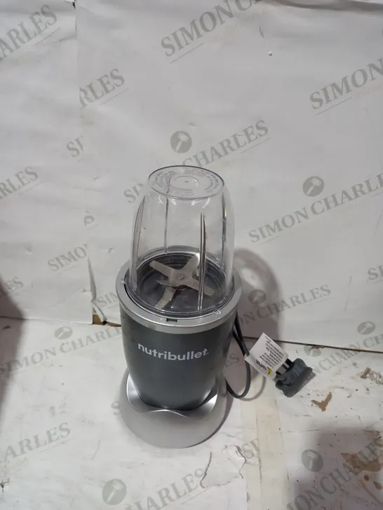 NUTRIBULLET 600 SERIES - NUTRIENT EXTRACTOR HIGH SPEED BLENDER