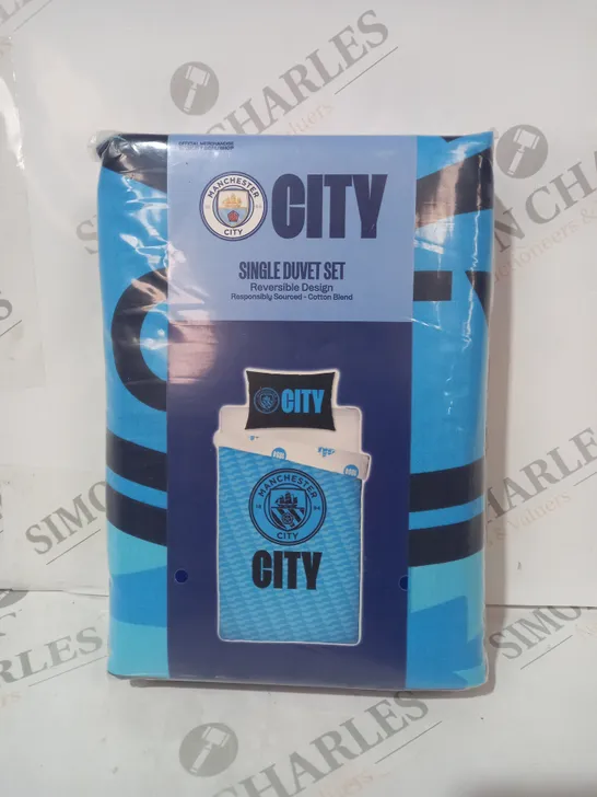 MANCHESTER CITY REVERSIBLE DESIGN SINGLE DUVET SET