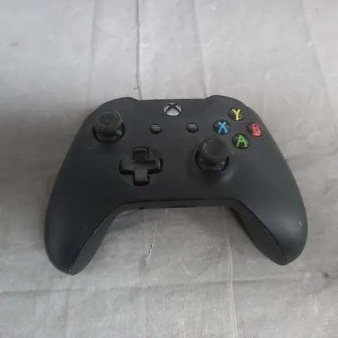 XBOX ONE CONTROLLER