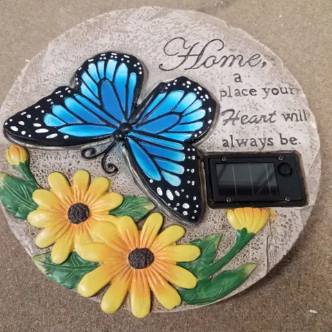 2 HOME2GARDEN SOLAR LED BUTTERFLY STEPPING STONE (2 ITEMS)