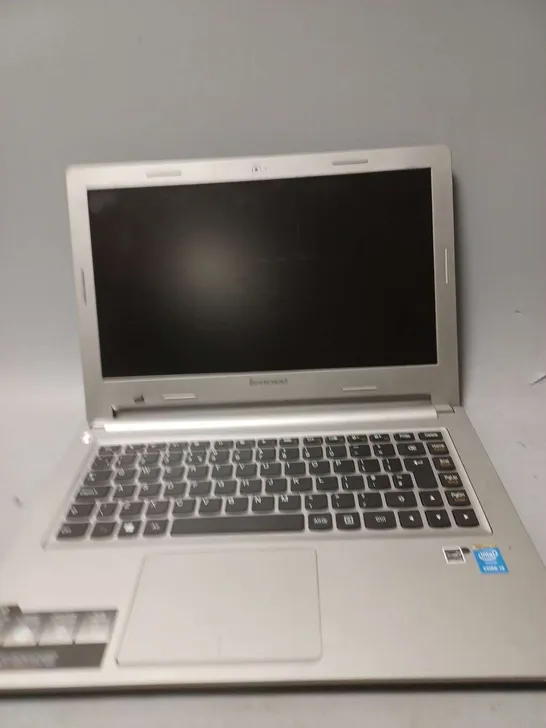 M30-70 LAPTOP (LENOVO) - TYPE 80H8