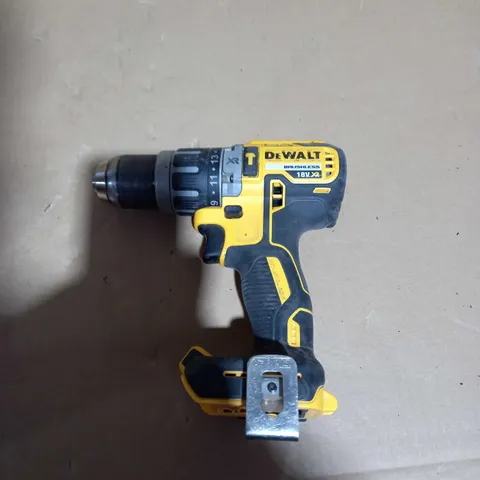 DEWALT DCD796N 18V XR LI-ION BRUSHLESS COMPACT COMBI HAMMER DRILL BARE UNIT