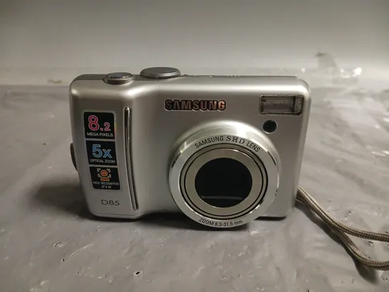 SAMSUNG D85 DIGITAL CAMERA