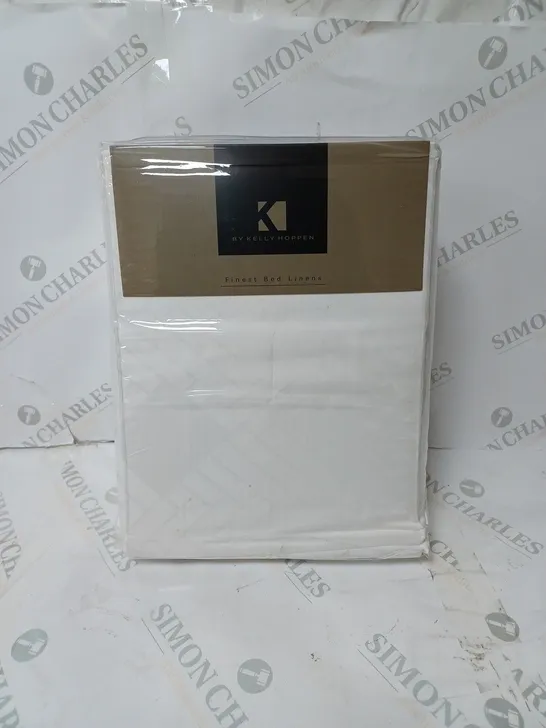 BOXED K BY KELLY HOPPEN 100% COTTON JACQUARD DIAMOND DUVET SET IN WHITE - KING SIZE 