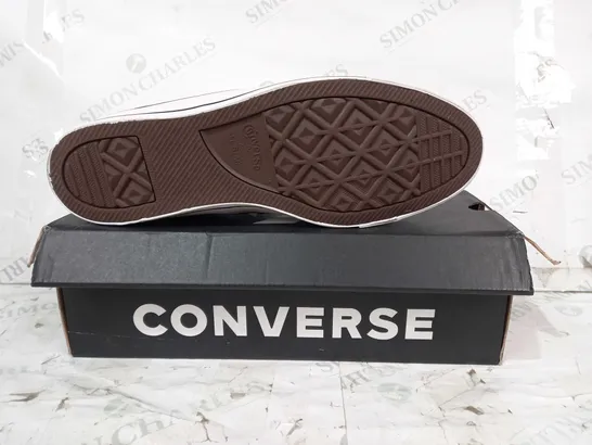 BOXED PAIR OF CONVERSE CANVAS SHOES IN BLACK UK SIZE 15