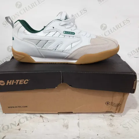 BOXED PAIR OF HI-TEC SQUASH CLASSIC SHOES IN WHITE/GREEN UK SIZE 10