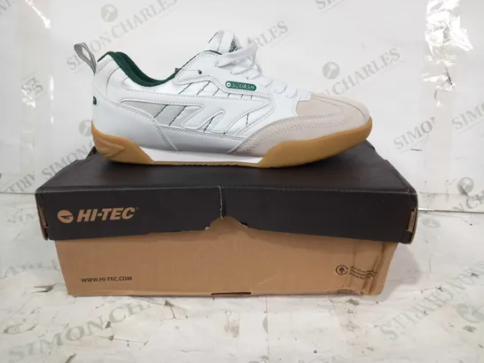 BOXED PAIR OF HI-TEC SQUASH CLASSIC SHOES IN WHITE/GREEN UK SIZE 10