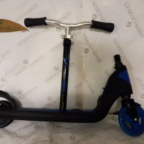 BOXED EVO VT2 E-SCOOTER BLACK/BLUE 