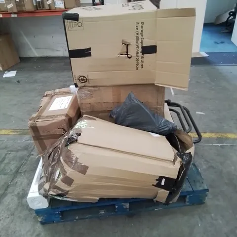 A PALLET OF VARIOUS FURNITURE PARTS AND CUSHIONS MOSTLY CHAIRS