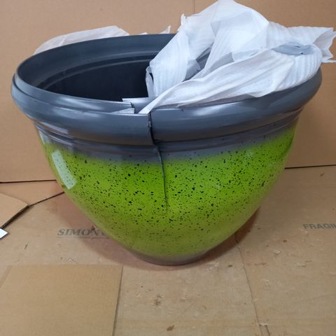 SET OF 2 GLOSSY TWO TONE PLANTERS
