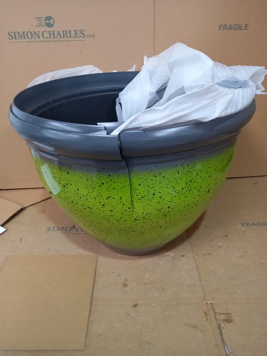 SET OF 2 GLOSSY TWO TONE PLANTERS