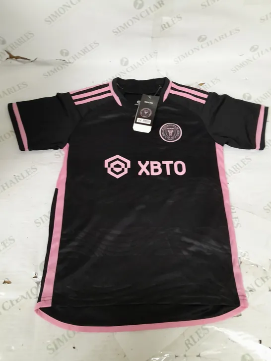 INTER MIAMI AWAY SHIRT WITH SHORTS WITH MESSI 10 SIZE 24