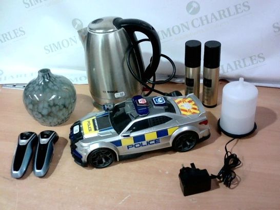 LOT OF APPROXIMATELY 6 ASSORTED HOUSEHOLD ITEMS, TO INCLUDE PHILIPS SERIES 5000, DESIGNER GLASS PENDANT, ZEN DIFFUSER, ETC