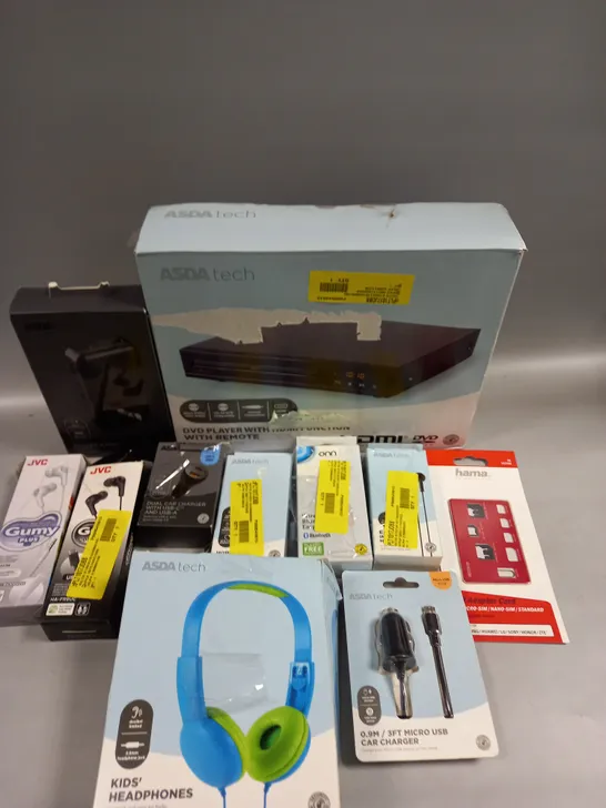 APPROXIMATELY 20 ASSORTED ELECTRICAL PRODUCTS TO INCLUDE DVD PLAYER, HEADPHONES, POWER BANK ETC 