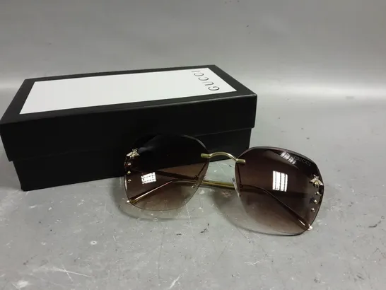 GUCCI GRADIENT LENS SUNGLASSES