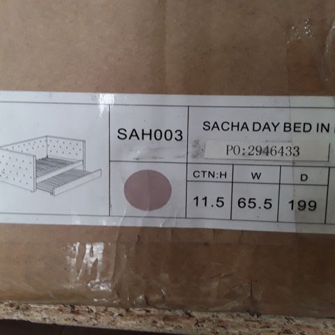 BOXED SAMCHA DAY BED IN PINK