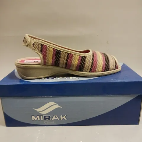 BOXED PAIR OF MIRAK OPEN TOE SLIP ON SANDLES IN PINK - SIZE 5