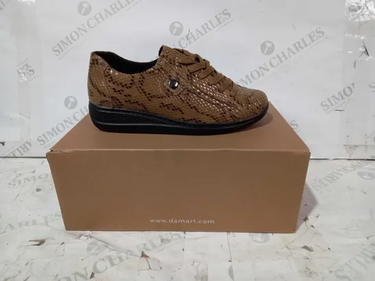 BOXED PAIR OF DAMART SHOES IN MOCHA COLOUR W. SNAKESKIN PATTERN EU SIZE 36