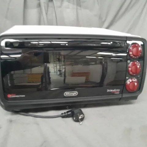 BOXED DELONGHI COMPACT ELECTRIC FAN OVEN