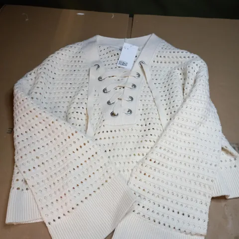 H&M LADIES LACE FRONT CREAM JUMPER - SIZE M