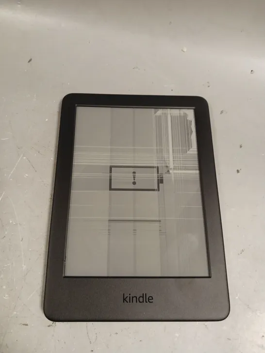 AMAZON KINDLE TOUCH E-READER 