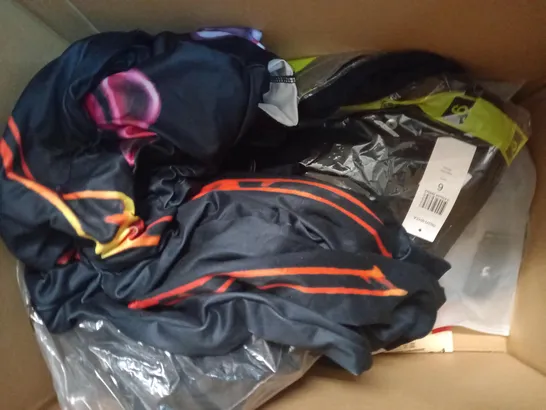 BOX OF APPROXIMATELY 10 ASSORTED CLOTHING AND FASHION ITEMS OF VARIOUS COLOURS AND STYLES