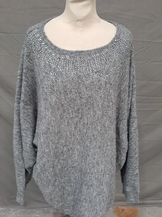 MONSOON JUMPER IN GREY W. JEWEL EFFECT SIZE 2XL