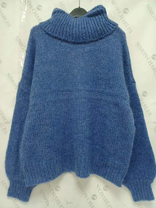 APPROXIMATELY 54 BRAND NEW ROLL NECK PULLOVERS IN CORNFLOWER BLUE IN VARIOUS SIZES - COLLECTION ONLY