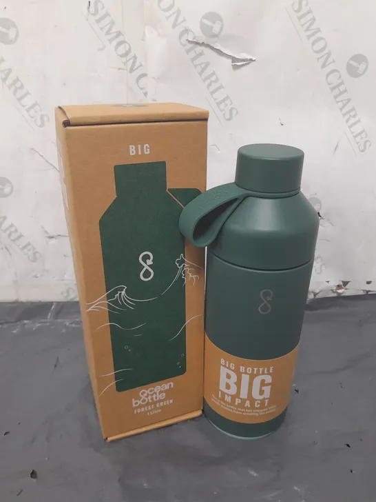 BOXED OCEAN BOTTLE IN FOREST GREEN (1L)