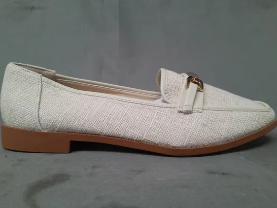 BOXED PAIR OF ASOS DESIGN WIDE FIT VERITY LOAFERS IN NATURAL UK SIZE 6