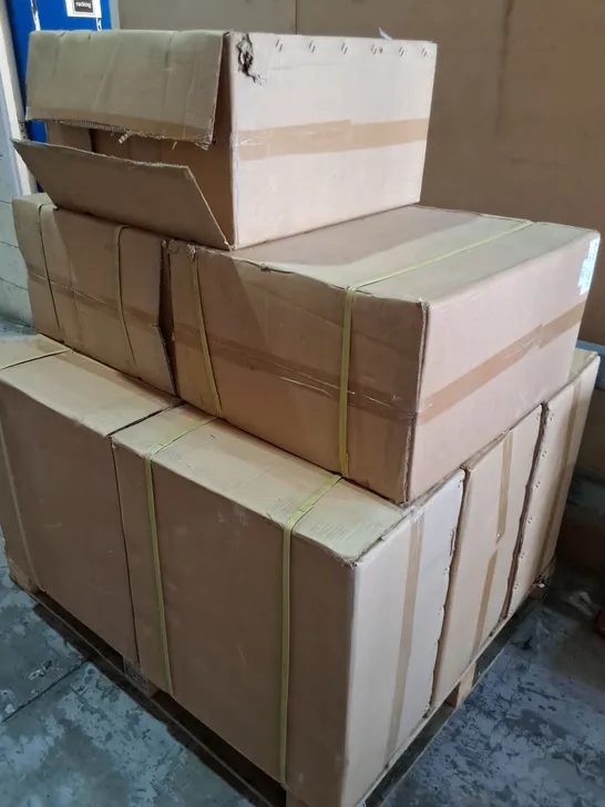 PALLET CONTAINING APPROXIMATELY 90 BOXED EMCOLITE 42W IP65 LAMPS - EML 142 PLC