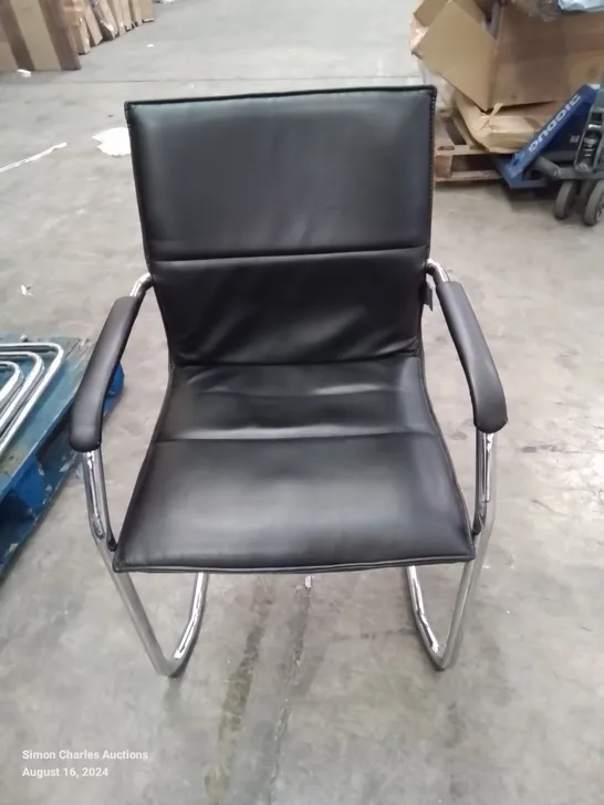 PALLET CONTAINING 6 LEATHER BACK CHROME LEGS COMFRENCE TABLE SIDE CHAIRS