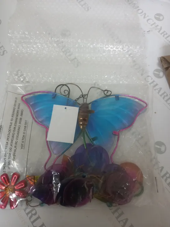 BOXED BUTTERFLY WINDCHARM 