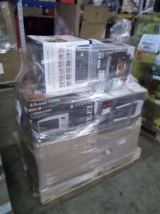 PALLET OF APPROXIMATELY 12 ASSORTED MICROWAVES TO INCLUDE