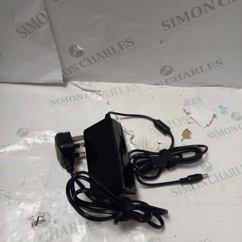 TRUST UNIVERSAL LAPTOP CHARGER 90W