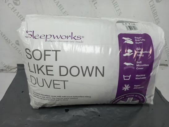 SLEEPWORKS SOFT LIKE DOWN DUVET (2.5TOG) - KING