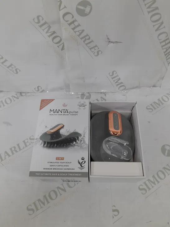 BOXED MANTA PULSE FLEXIBLE HAIRBRUSH