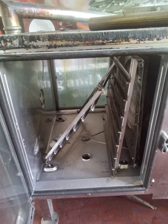 COMMERCIAL BKI SINGLE OVEN