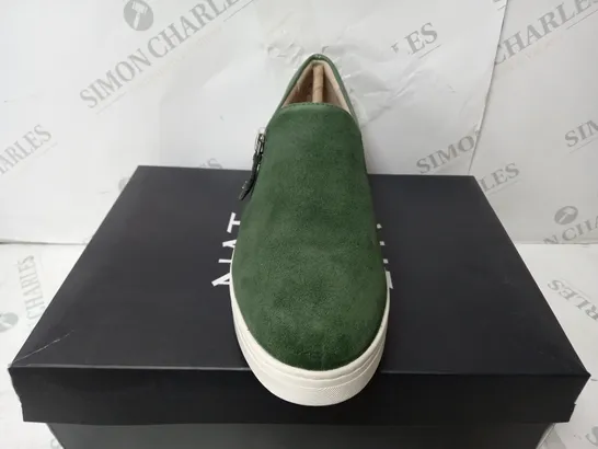 BOXED PAIR OF NATURALIZER PLATFORM SLIP ON SHOES IN GREEN - SIZE 7