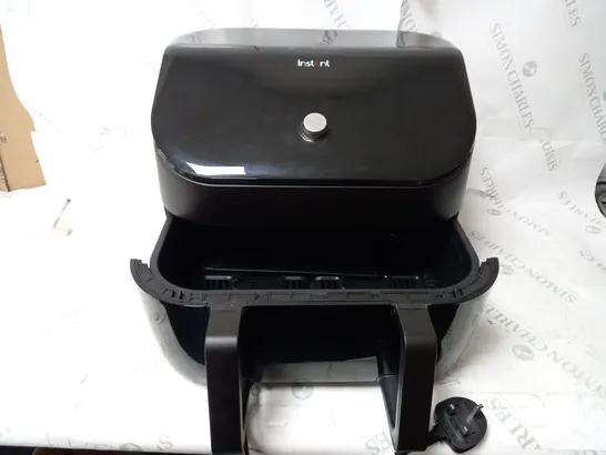 BOXED INSTANT VORTEX PLUS VERSAZONE AIR FRYER 