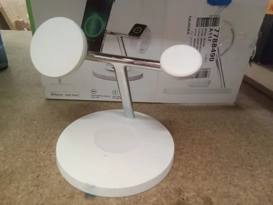 BOXED BELKIN 3 IN 1 WIRELESS CHARGING STAND WITH MAGSAFE