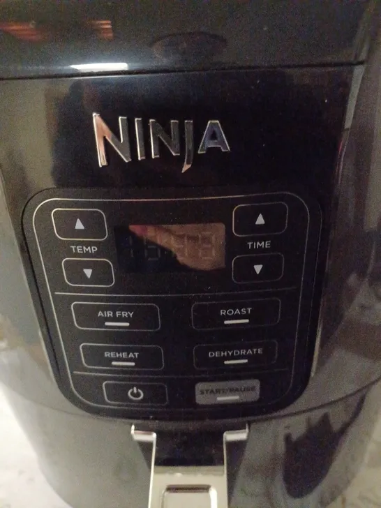 NINJA AIR FRYER MAX 